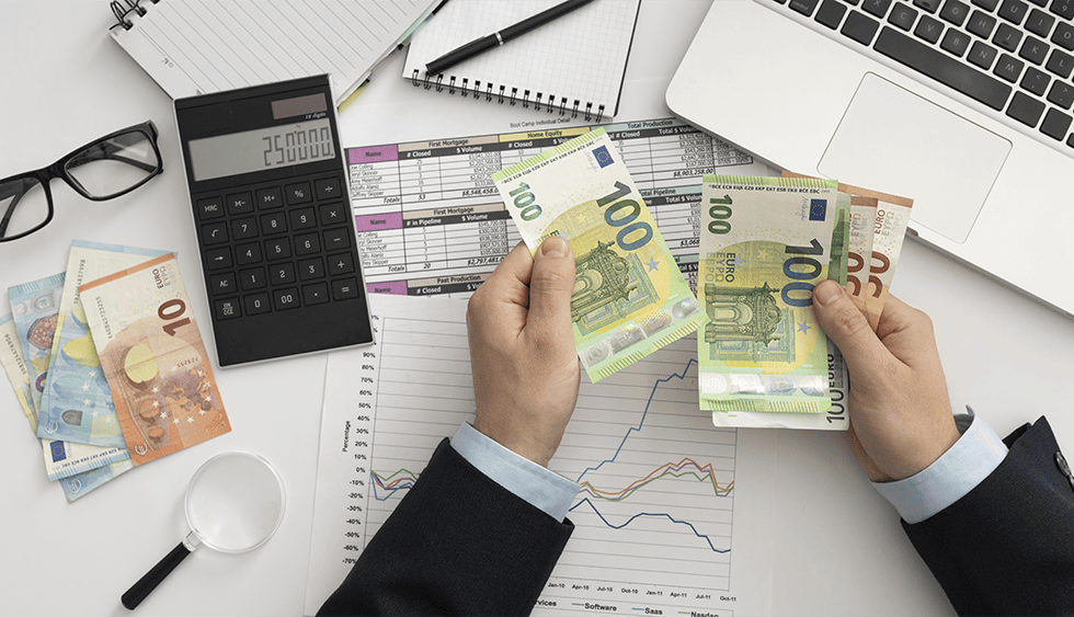 Salaire employé commercial en alternance